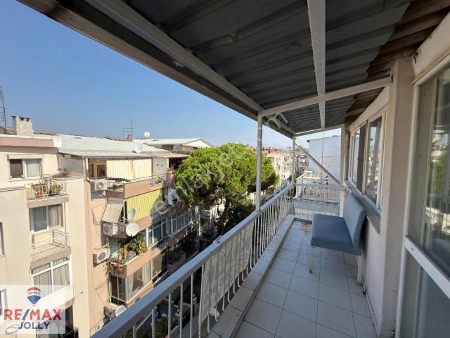 Güzelyalı Parkı Yanı Çift Cephe Teraslı Kiralık 3+1 Daire