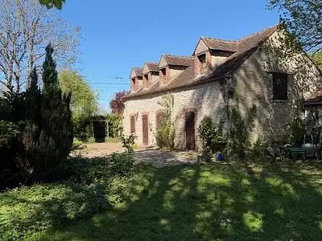 Gy les Nonains 45220 Achat / Vente maison 7 pièces t7 piscine terrasse