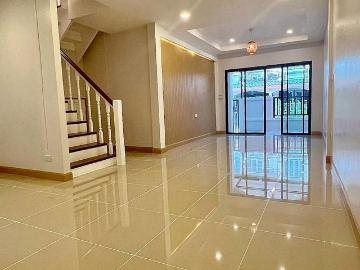 หมู่บ้านอักษรา บางบัวทอง ทาวน์เฮ้าส์ 3 นอน รีโนเวทใหม่ ใกล้ MRT สถานีบางพลู ใกล้เซ็นทรัล เวสเกต