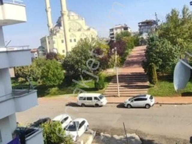 H.arslan'dan Yeditepe G.sanatlar Lisesi Yanında Ara Kat 2+1