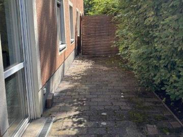 HÃ¼bsche Wohnung mit groÃer Terrasse in grÃ¼ner und ruhiger Lage!