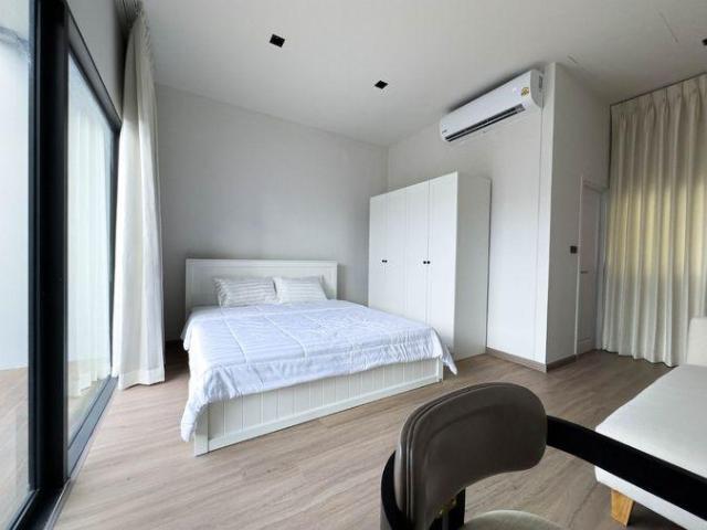 ให้เช่า 89 Residence Ratchada Rama 9 5 ห้องนอน 5 ห้องน้ำ เดินทางสะดวก ใกล้ MRT ศูนย์วัฒนธรรม