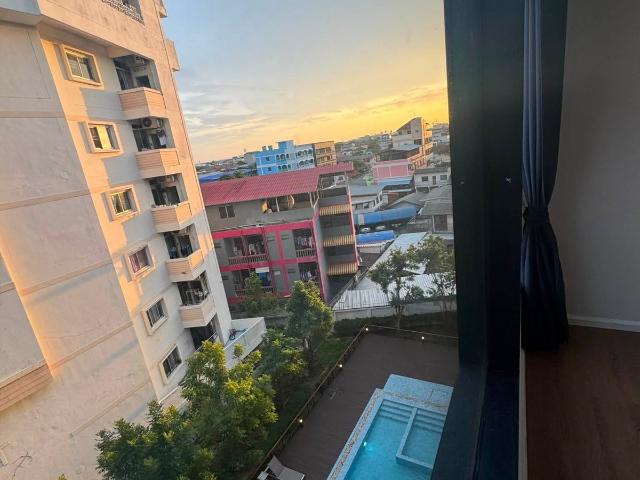 ให้เช่า ALIVE SUKHUMVIT 76 2 ห้องนอน จองเดือนนี้รับส่วนลด1,000บาท @kjcondo มี@ข้างหน้าด้วยนะคะ