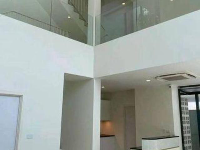 ให้เช่า บ้านเดี่ยว 3.5 ชั้น อาคิน วิภาวดี บ้านเลขที่ 35/5 เหมาะสำหรับทำออฟฟิศหรือพักอาศัย ใกล้สนามบินดอนเมือง
