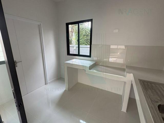 ให้เช่าบ้านเดี่ยว 2 ชั้น บริทาเนีย วงแหวน เทพารักษ์ 4 ห้องนอน 4 ห้องน้ำ