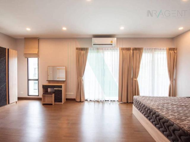 ให้เช่าบ้านเดี่ยว 2 ชั้น เดอะ ซิตี้ ราชพฤกษ์ สวนผัก 5 ห้องนอน 7 ห้องน้ำ