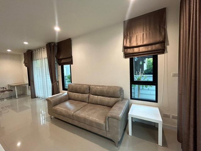 ให้เช่าบ้านเดี่ยว 2 ชั้น หมู่บ้านดีไลท์ ดอนเมือง รังสิต สภาพดี แอร์ 4 เครื่อง เฟอร์นิเจอร์ครบ Fully Furnished อยู่อาศัยเท่านั้น ไม่อนุญาตสัตว์เลี้ยง