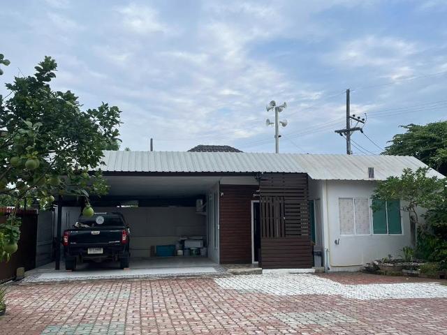 ให้เช่าบ้านเดี่ยว 2 ชั้น พร้อมเรือนรับรอง 6 ห้องนอน พื้นที่กว้าง #ดอยสะเก็ด เพียง 25,000 บาท/เดือน #ADK H0454