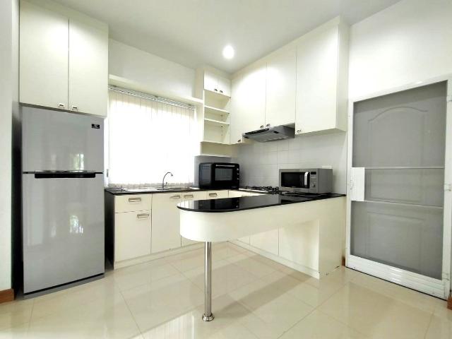 ให้เช่า บ้านเดี่ยว 2 ชั้น 3 ห้องนอน ในโครงการ พร้อมเฟอร์นิเจอร์ครบ ทำเลหางดง เชียงใหม่ #AHD H0300