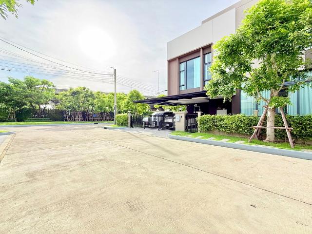 ให้เช่าบ้านกลางเมือง ดิอิดิชั่น ประชาชื่น งามวงศ์วาน 45 ตร.ว. แปลงมุม