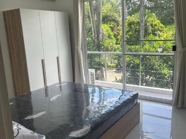 ให้เช่า บ้านในโครงการน้ำผึ้งวิลเลจ ปลอดภัย ใกล้โรงเรียนนานาชาติ RW006726