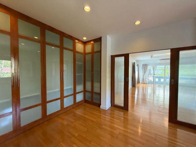 ให้เช่าบ้าน: Sukhumvit 36 Garden Village สุขุมวิท 36 การ์เด้น วิลเลจ รหัสทรัพย์ | LNP H1117