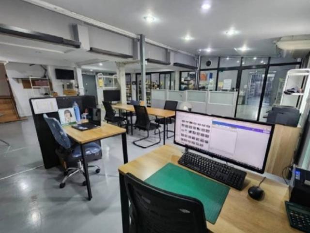 ให้เช่าโกดังพร้อมสำนักงาน 2 ชั้น ทำเล รามคำแหง 118