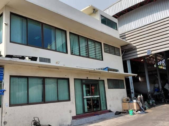 ให้ เช่า โกดัง ติดถนนกิ่งแก้ว 1 ไร่ ผังส้ม พื้นที่ใช้สอย 1500 ตรม. 170,000 เดือน