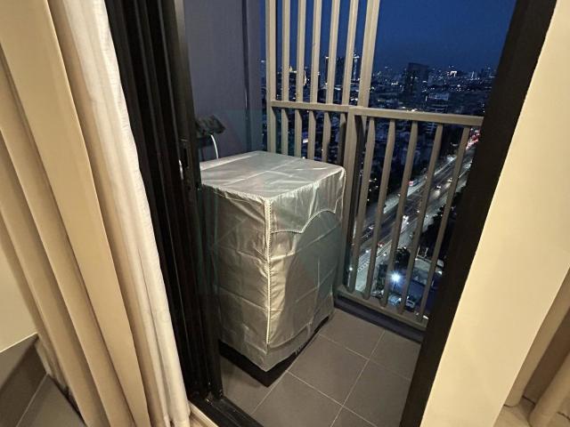 ให้เช่าคอนโด ออริจิ้น ปลั๊ก แอนด์ เพลย์ สิรินธร สเตชั่น อาคาร 1 ชั้น 20 Duplex ขนาด 35 ตรม ใกล้ MRT สิรินธร
