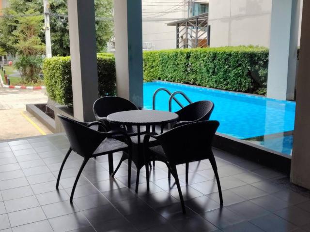 ให้เช่า หมู่บ้านเดอะแคนวาส 3ห้องนอน แอร์ 4 ตัว ใกล้ bts สำโรง Lineid: nokenos