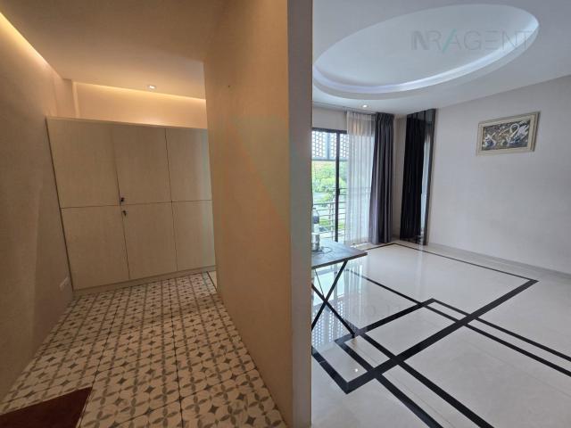 ให้เช่าโฮมออฟฟิศ 3 ชั้น ดิสทริค เอกมัย รามอินทรา 3 ห้องน้ำ