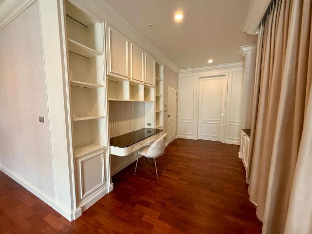 ให้เช่า ลดาวัลย์ ณ เจ้าพระยา | บ้านหรู สไตล์ Luxury English 3.5 ชั้น รีโนเวทใหม่ทั้งหลัง บรรยากาศเงียบสงบ ติดริมเจ้าพระยา ใจกลางเมือง