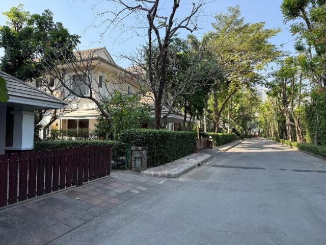 ให้เช่า | Sukhumvit 36 Garden Village บ้านเดี่ยวพูลวิลล่าโครงการสุด Private มีเพียง 9 หลัง