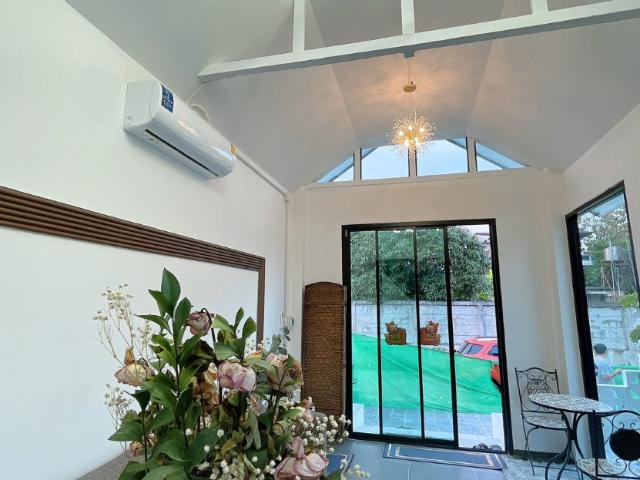 ให้เช่า Pool Villa 3 ชั้น สไตล์ Modern พร้อมสระว่ายน้ำส่วนตัว 9 ห้องนอน ทำเลศักยภาพ ใกล้ Big C ดอนจั่น เชียงใหม่ A5 V0027