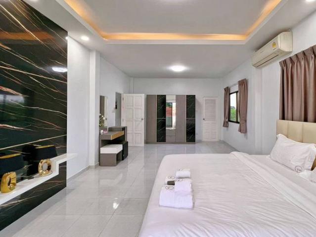 ให้เช่า Royal View Village 4 นอน 3 น้ำ