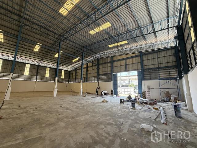ให้เช่า โรงงาน 1000 ตรม บางเสาธง บางเสาธง สมุทรปราการ