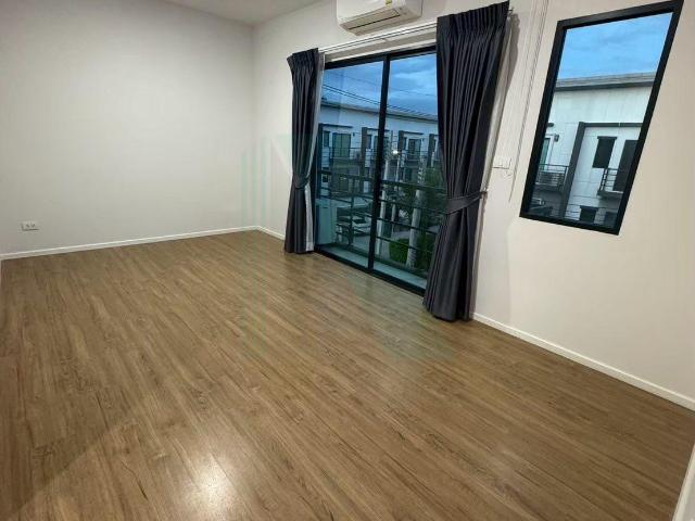 ให้เช่าทาวน์เฮาส์ 3 ชั้น บ้านกลางเมือง ราชพฤกษ์ รัตนาธิเบศร์ 3 ห้องนอน 3 ห้องน้ำ
