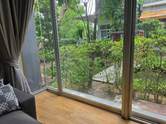ให้เช่าทาวน์โฮม 3.5 ชั้น — ไซมิส บลอสซั่ม แอท แฟชั่น Modern Loft Townhome ดีไซน์โปร่งโล่ง เหมาะทั้งอยู่อาศัยและทำ Home Office
