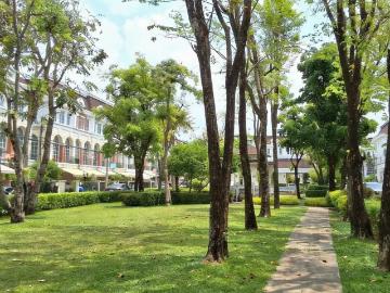 ให้เช่าทาวน์โฮม 3 ชั้น Plus City Park Ekkamai Ramintra นวลจันทร์ 32 บ้านเล่นระดับ เพดานสูง โปร่ง โล่ง ฟังก์ชันครบ พร้อมอยู่ ทำเลนวลจันทร์