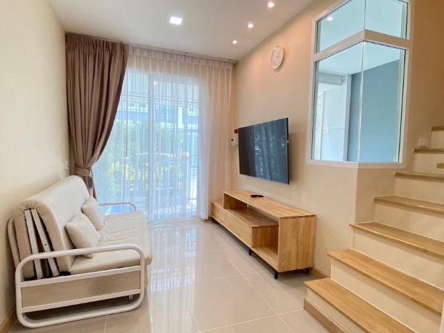 ให้เช่าทาวน์โฮม 2 ชั้น พร้อมอยู่ | Golden Town สุขุมวิท ลาซาล