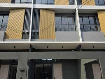 ให้เช่าNue Cove North Ratchapruek ทาวน์โฮม 3.5 ชั้น 4 ห้องนอน, 4 ห้องน้ำ ติดโลตัสราชพฤกษ์