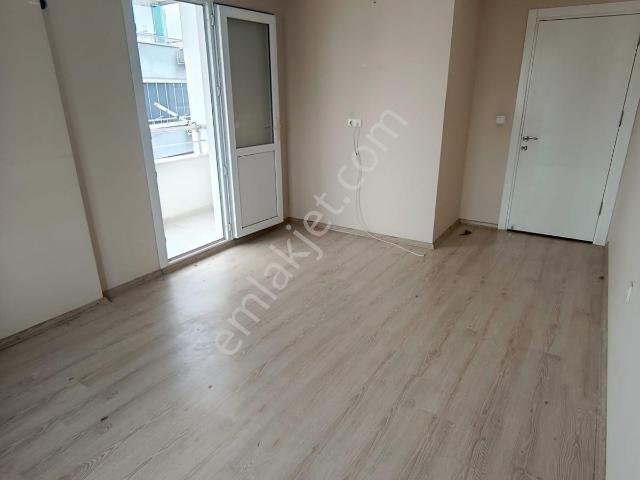 H.evleri 80.yıl Bulvarı Migros Civ 2+1 3 Cepheli Daire