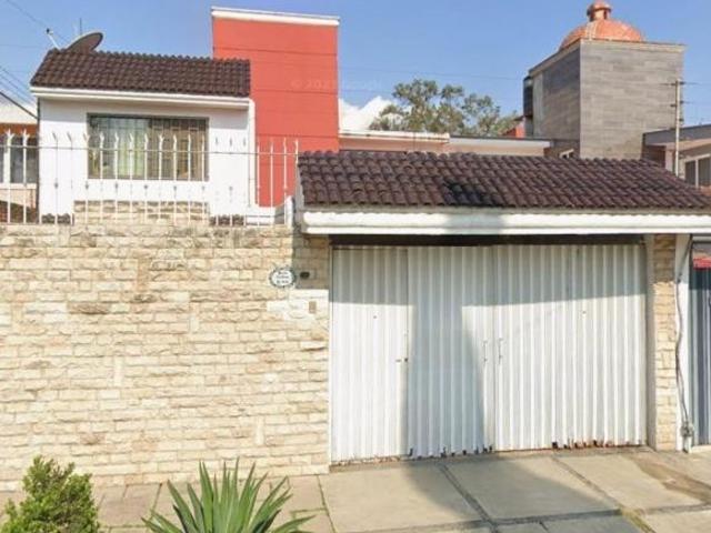 HERMOSA RESIDENCIA PATRIMONIAL EN ZONA DE CRECIMIENTO PUEBLA