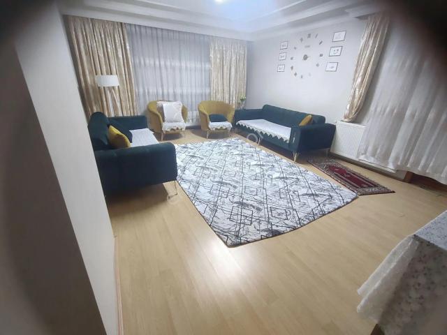 H.gazi Merkezde 5+1 160 M2 Dublex Daire Acill