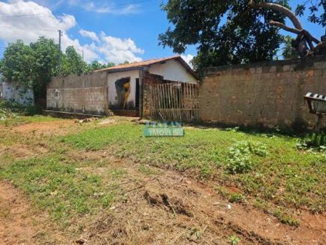 H Vende se Casa com 2 quartos em Águas Lindas GO