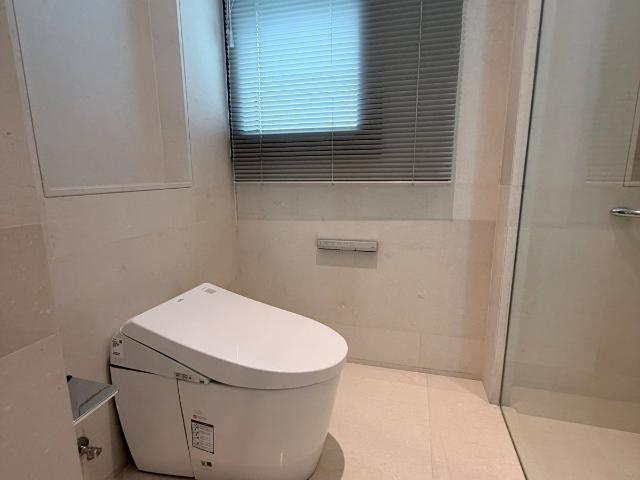 ห้องว่าง* ให้เช่า Baan Sindhorn, Ultimate Luxury 2 ห้องนอน พร้อมเข้าอยู่ ติดต่อไลน์ @bktasset โทร 095 325 8