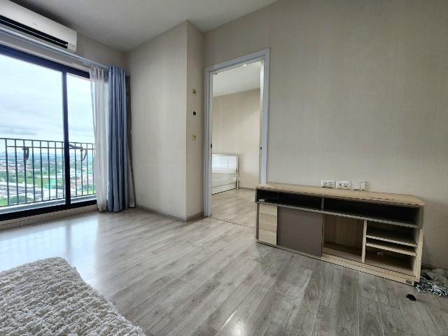 ห้องว่างแล้วครับผม ลดราคา อยากให้มาดูก่อน * Plum Condo Central Station Phase 1 ราคา 6,500 ทิศตะวันออก SN490.67