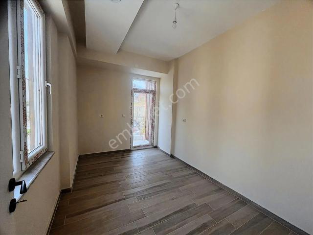 Hızırbey Mahallesi'nde 1+1 Kiralık Daire