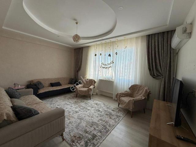 Hızlı21 Gayrimenkul’den Acill Acilll Satılık Daire