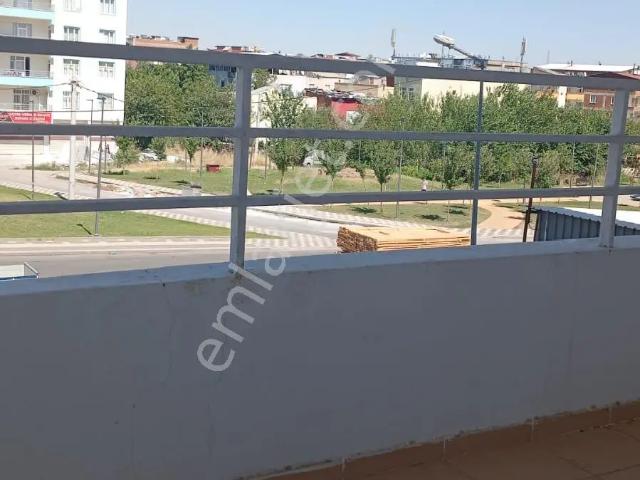 Hızlı 21 Gayrimenkulden Çok Acil Eşyalı Kiralık Daire