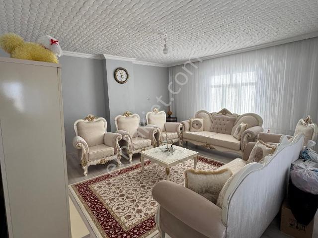 Hızlı 21 Gayrimenkul'den Bağlar Özlem 2000 Civarı Satılık Daire