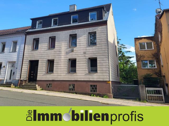 H 1134 Preiswertes Stadthaus mit 3 kleinen Wohnungen in Hof