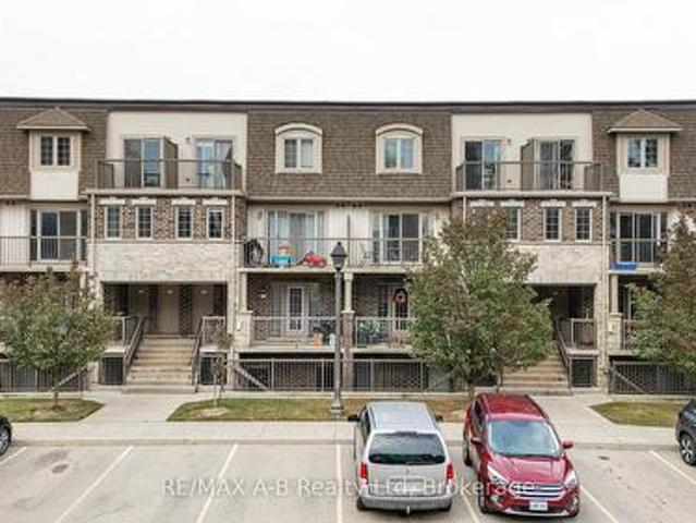 H 242 Rachel Crescent, Kitchener, ON, N2R 0E1 townhouse for sale | Listing ID X13858 | Royal LePage