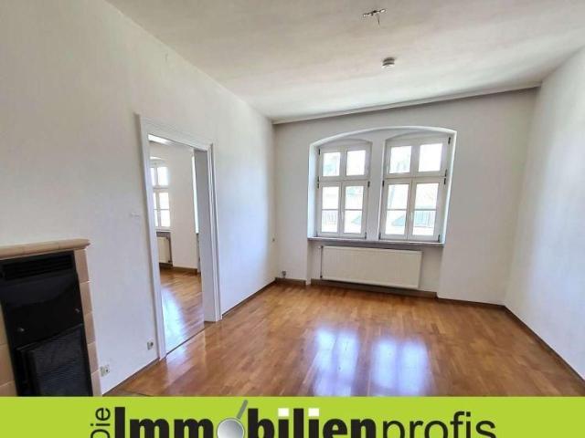 H 43015 Stilvolle 3 Zimmer Altbauwohnung mit Einbauküche im Stadtzentrum von Hof