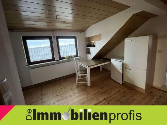 H 52158 Dachgeschosswohnung mit Einbauküche in Helmbrechts
