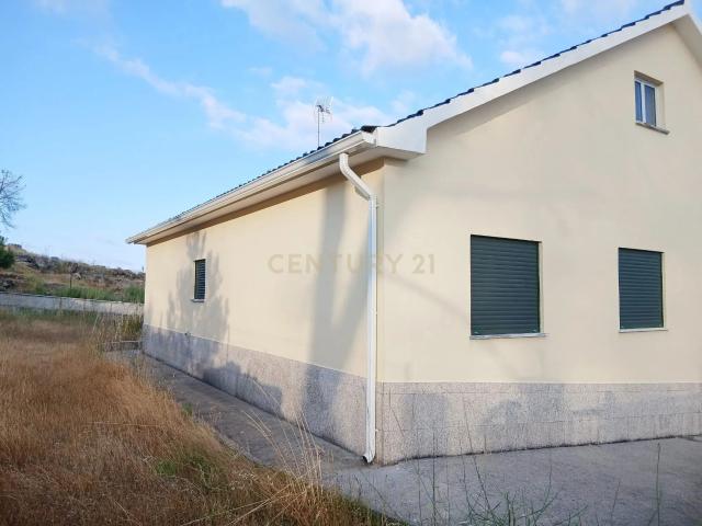 Há casas que se visitam. E há casas que se sentem
