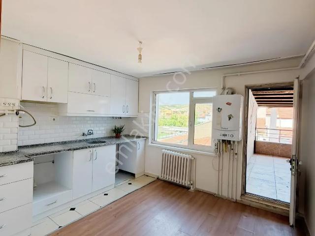 Haşim Benli Caddesinde 2+1 Kiralık Daire