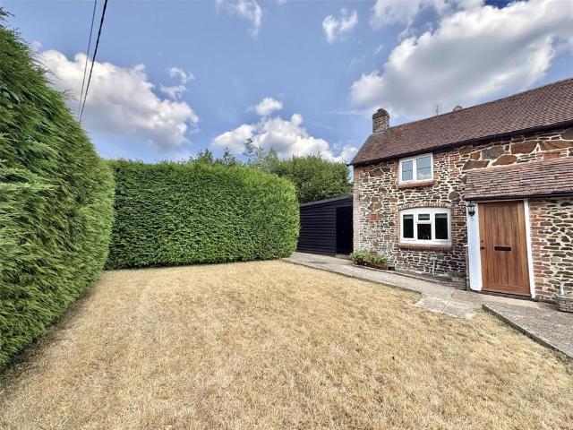 Ham Barn Cottages, Farnham Road. 3 bed semi detached house to rent £1,850 pcm £427 pw