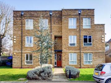 Hamble Court, Haling Park Road, South. 2 bed apartment to rent £1,850 pcm £427 pw