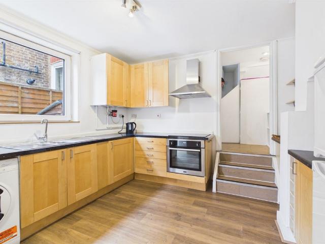 Hamble Street, Fulham SW6, 1 bed flat to rent, £2,000 pcm | PrimeLocation